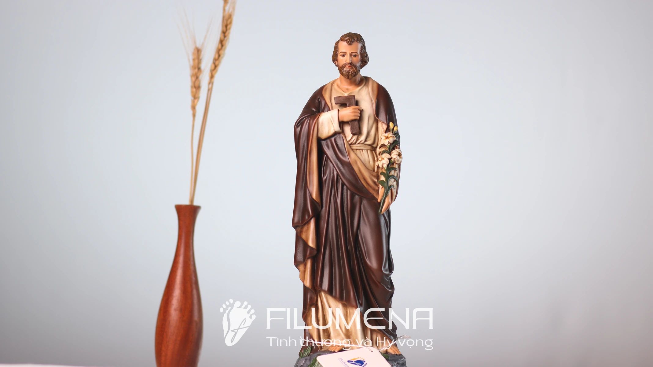Tượng Thánh Giuse Thợ  30 cm, 40 cm màu nâu M1