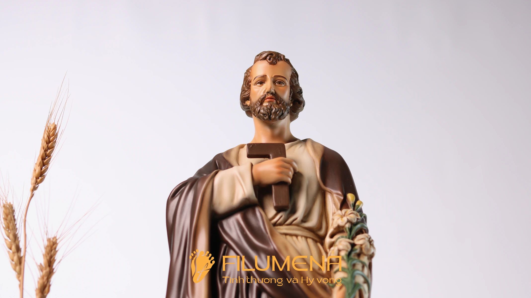 Ảnh thực tế giúp hình dung rõ hơn cảm giác tỷ lệ của tượng trong không gian gia đình