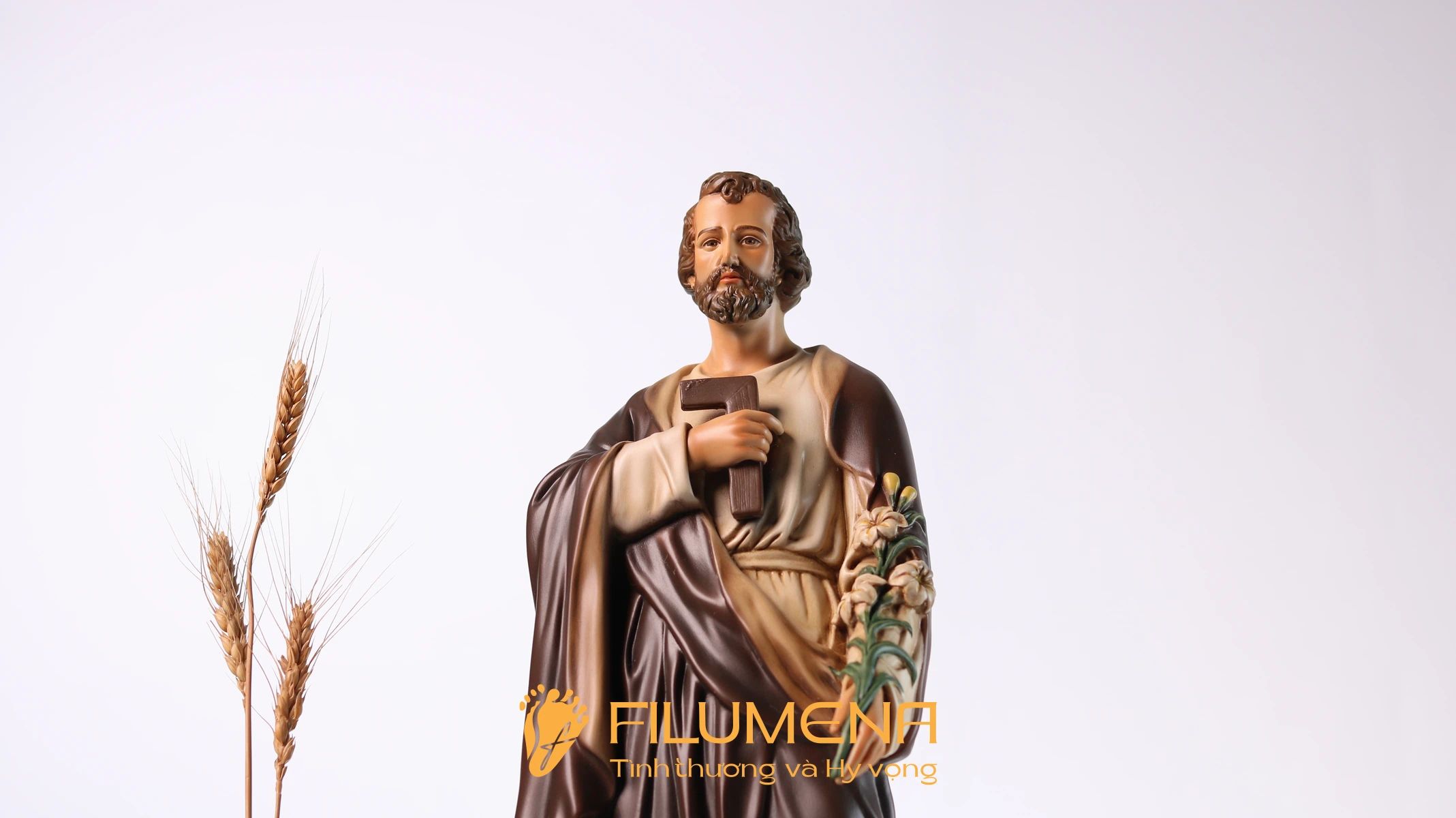 Ảnh thực tế giúp hình dung rõ hơn cảm giác tỷ lệ của tượng trong không gian gia đình