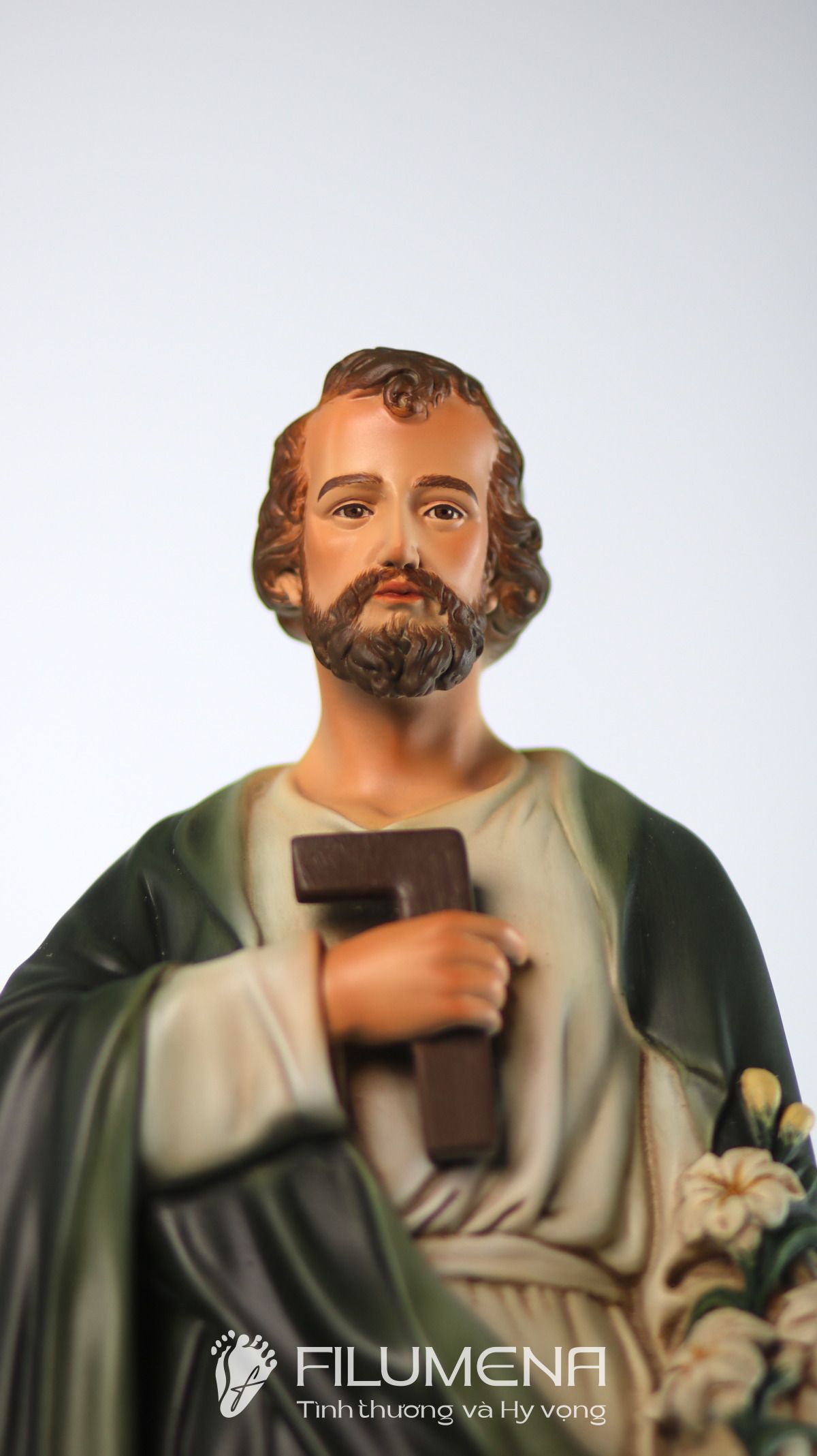 Catholic saints statues created and manufactured by Filumena Art