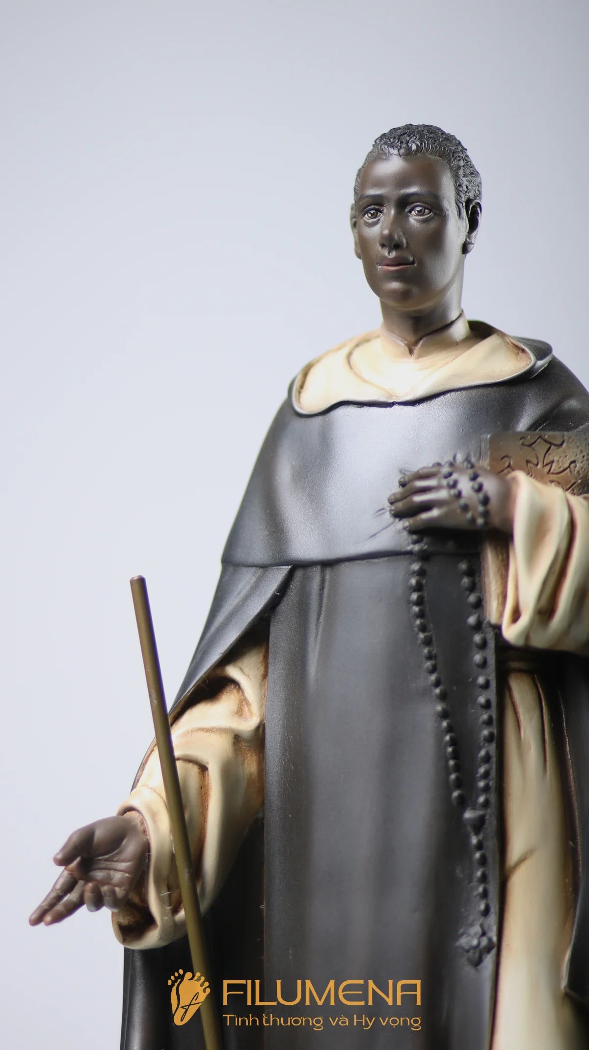 Tượng Thánh Martinô de Porres 40 cm