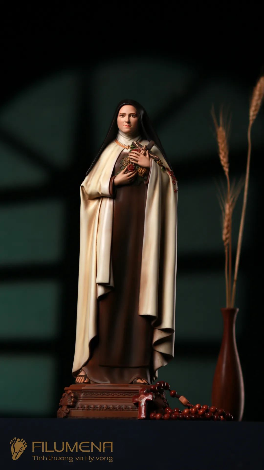Tượng Thánh Tê-rê-sa Hài Đồng Giê-su, tác phẩm của Filumena