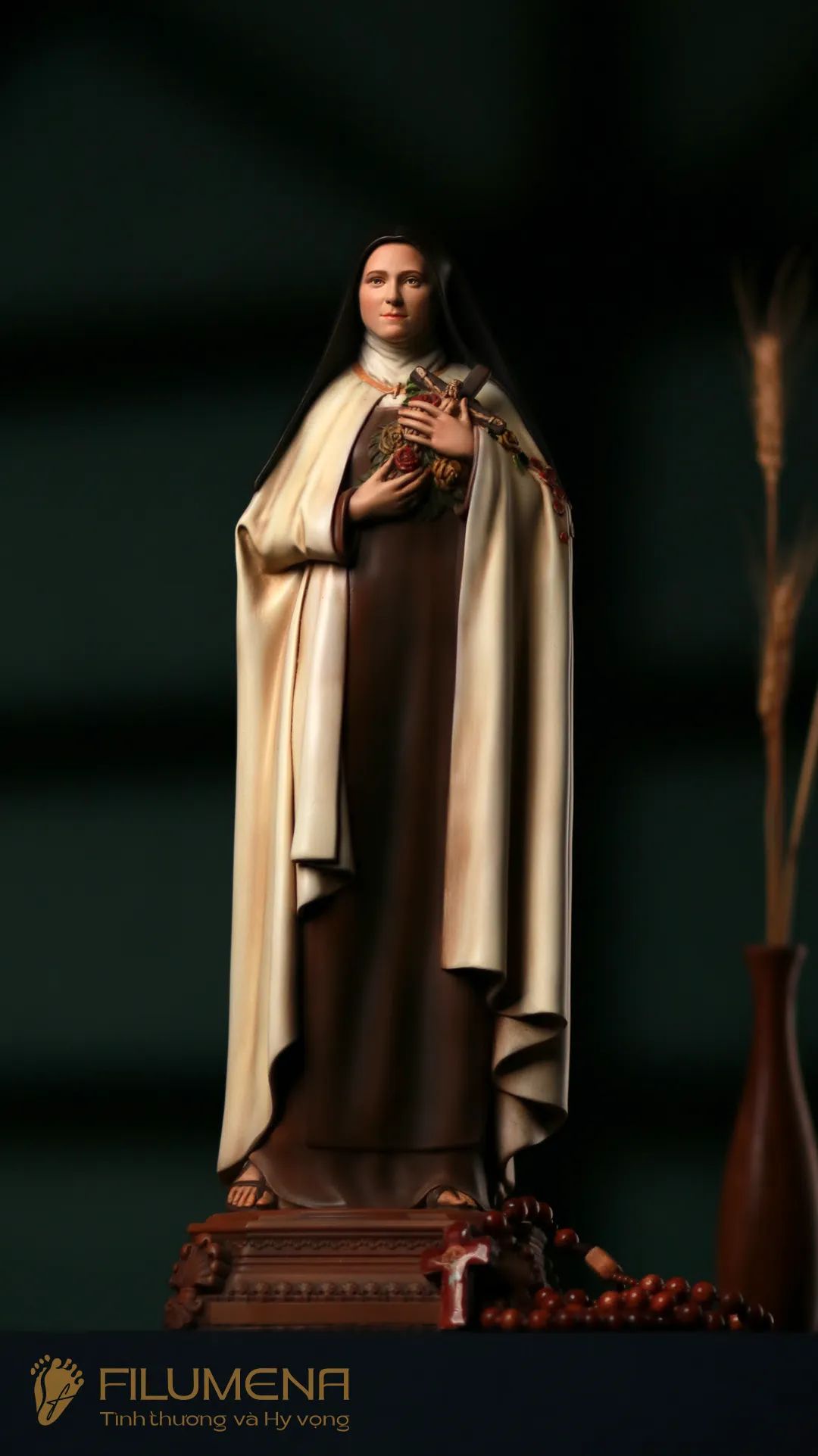 Tượng Thánh Tê-rê-sa Hài Đồng Giê-su, tác phẩm của Filumena
