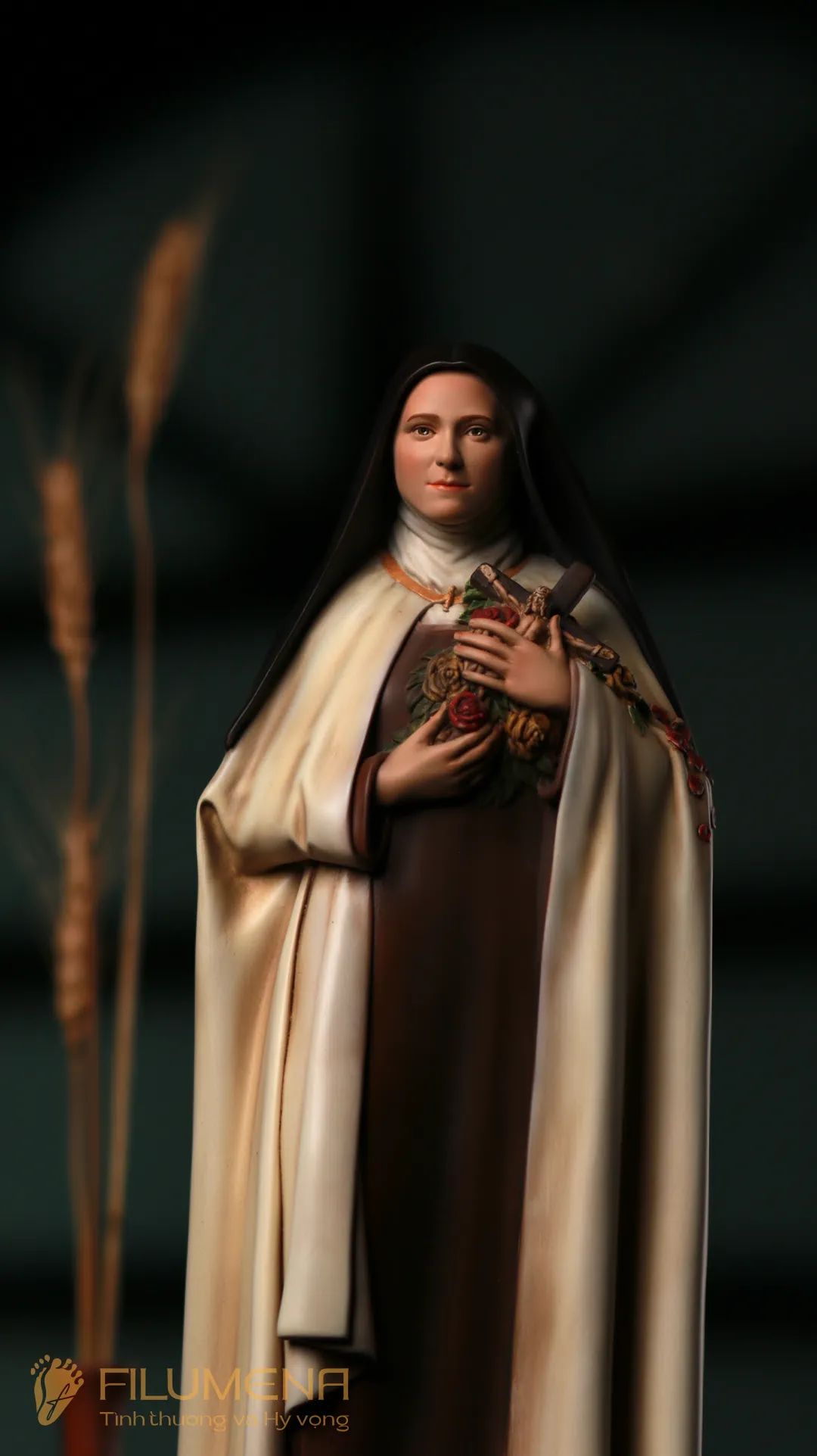 Tượng Thánh Tê-rê-sa Hài Đồng Giê-su, tác phẩm của Filumena