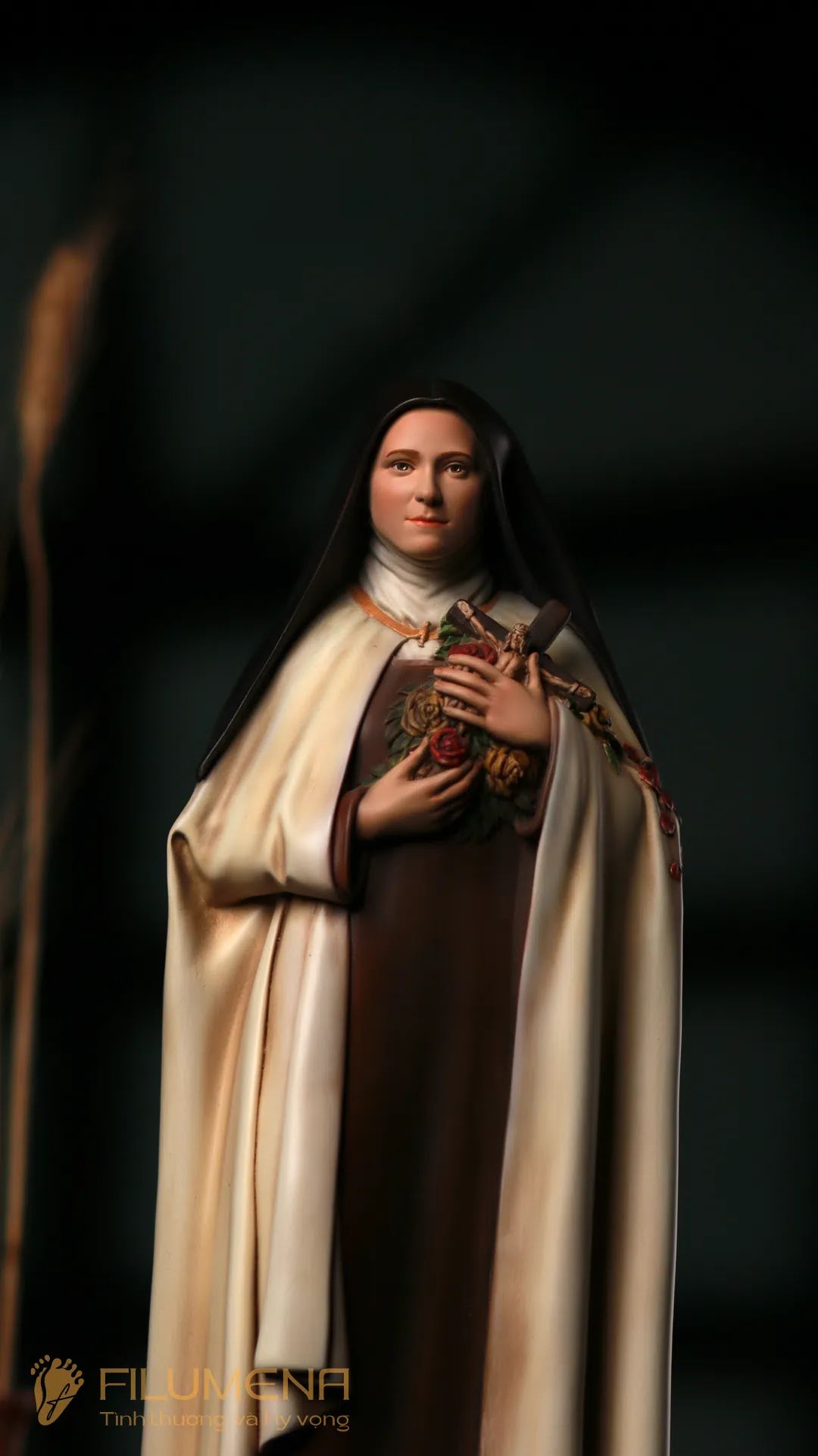 Tượng Thánh Tê-rê-sa Hài Đồng Giê-su, tác phẩm của Filumena