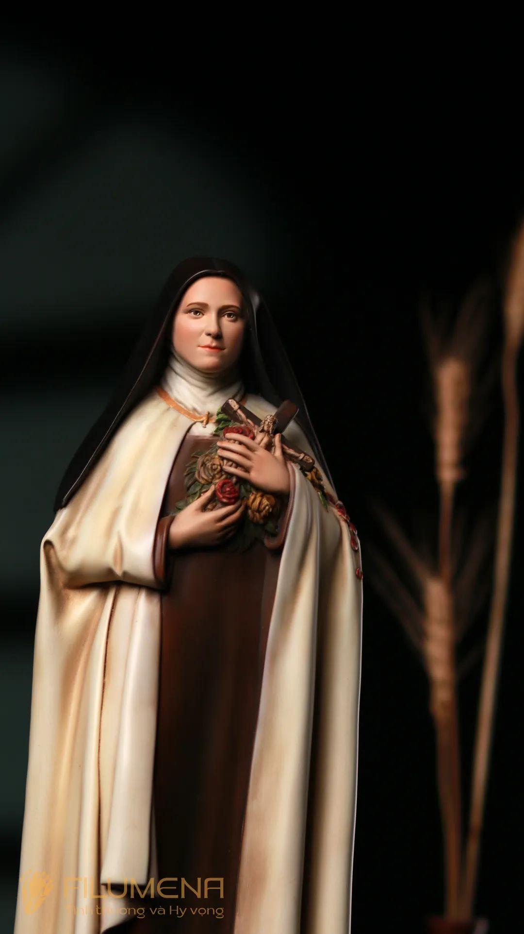 Tượng Thánh Tê-rê-sa Hài Đồng Giê-su, tác phẩm của Filumena