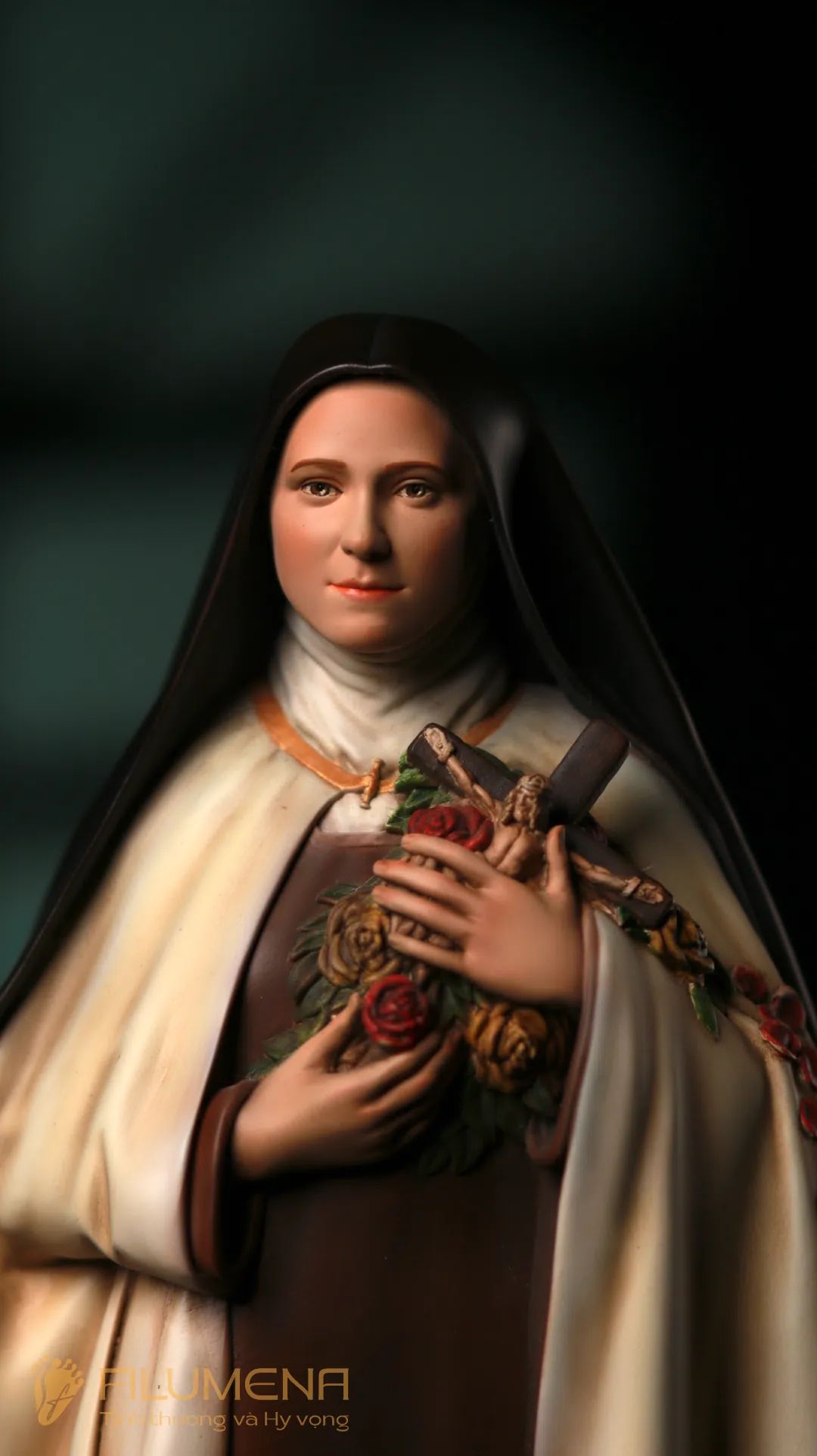 Tượng Thánh Tê-rê-sa Hài Đồng Giê-su, tác phẩm của Filumena