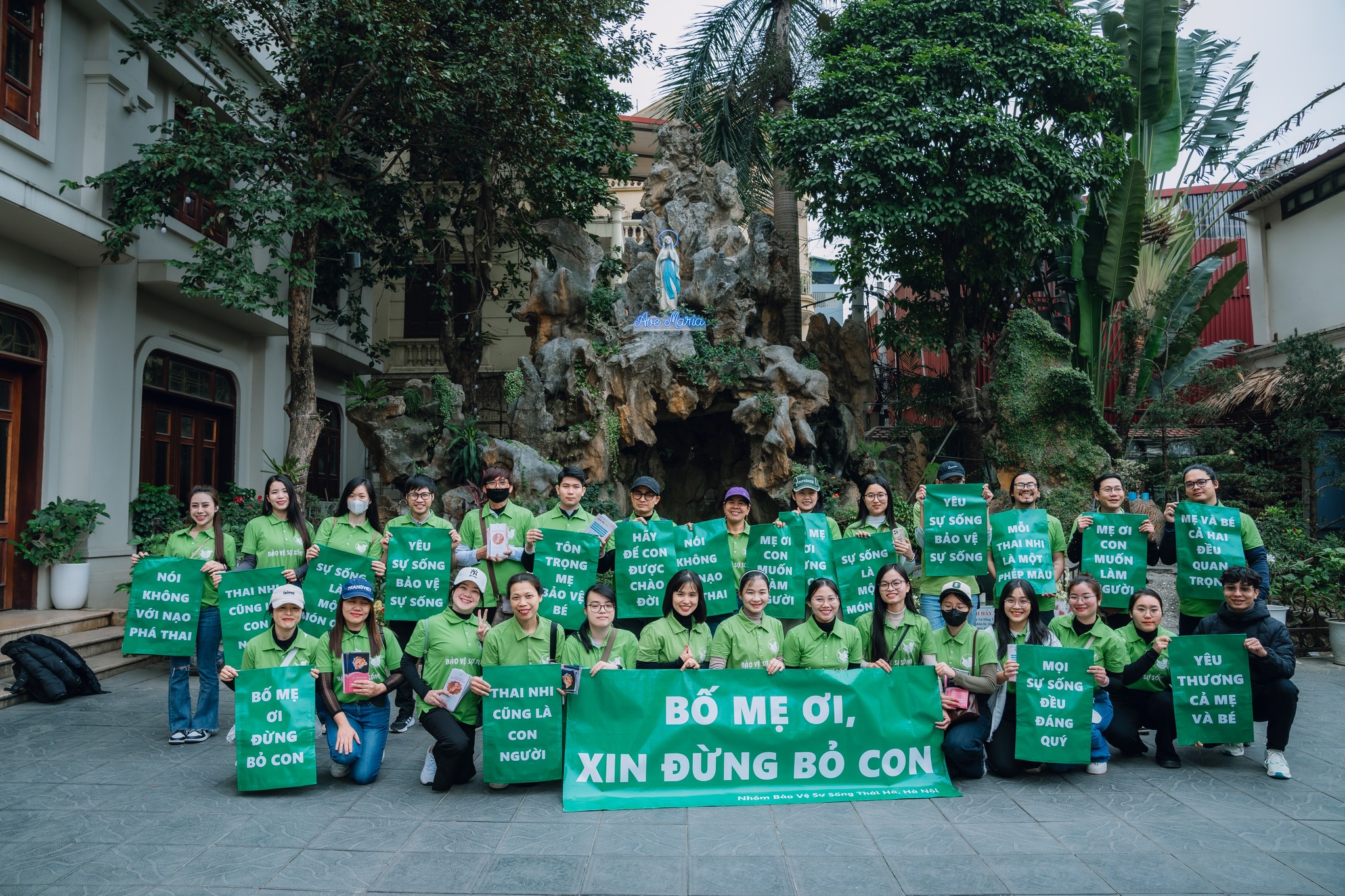 Thai nhi cũng là con người
