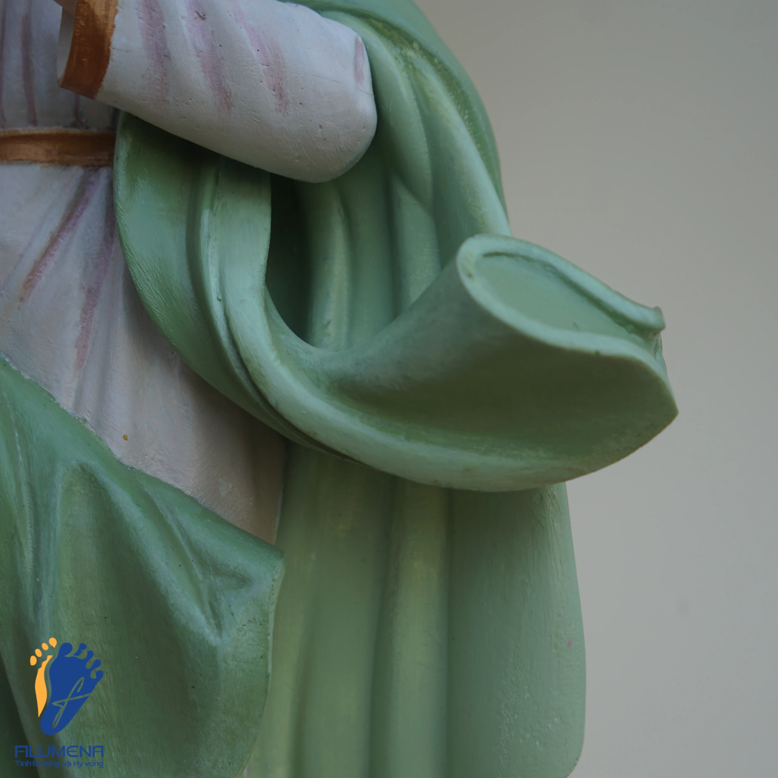 Tượng Đức Mẹ Vô Nhiễm Nguyên Tội màu xanh cốm (mẫu tượng do Filumena sáng tác)